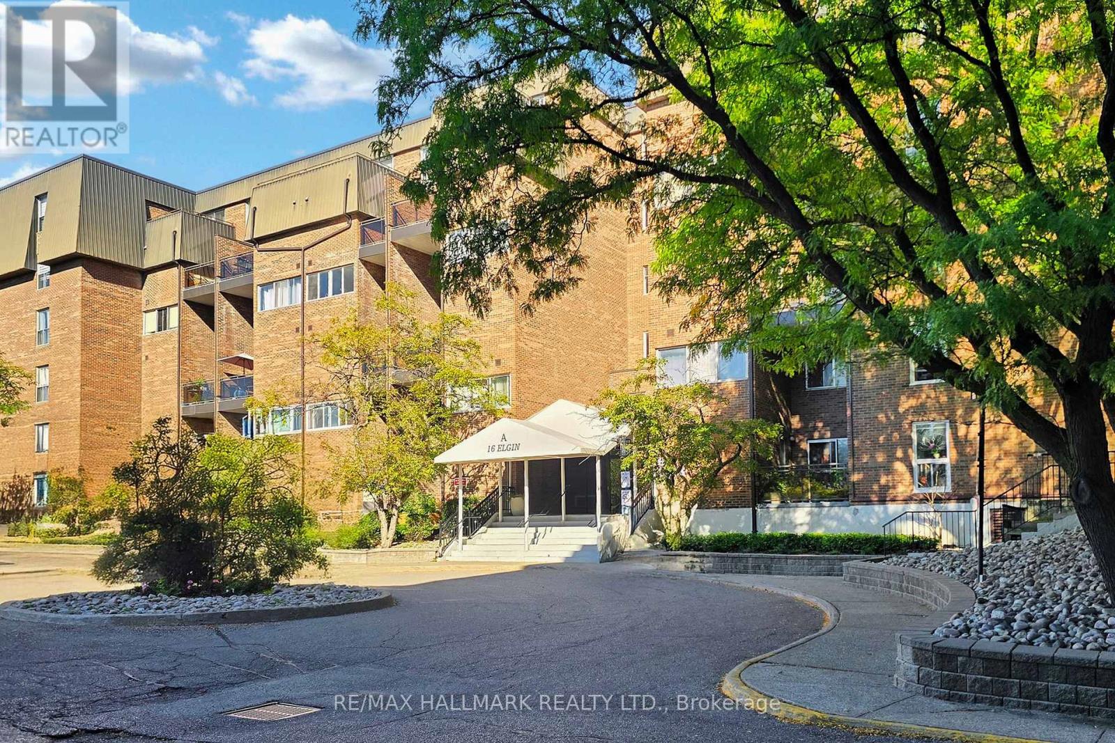 316 - 16 Elgin Street, Markham, Ontario  L3T 4T4 - Photo 2 - N12433351