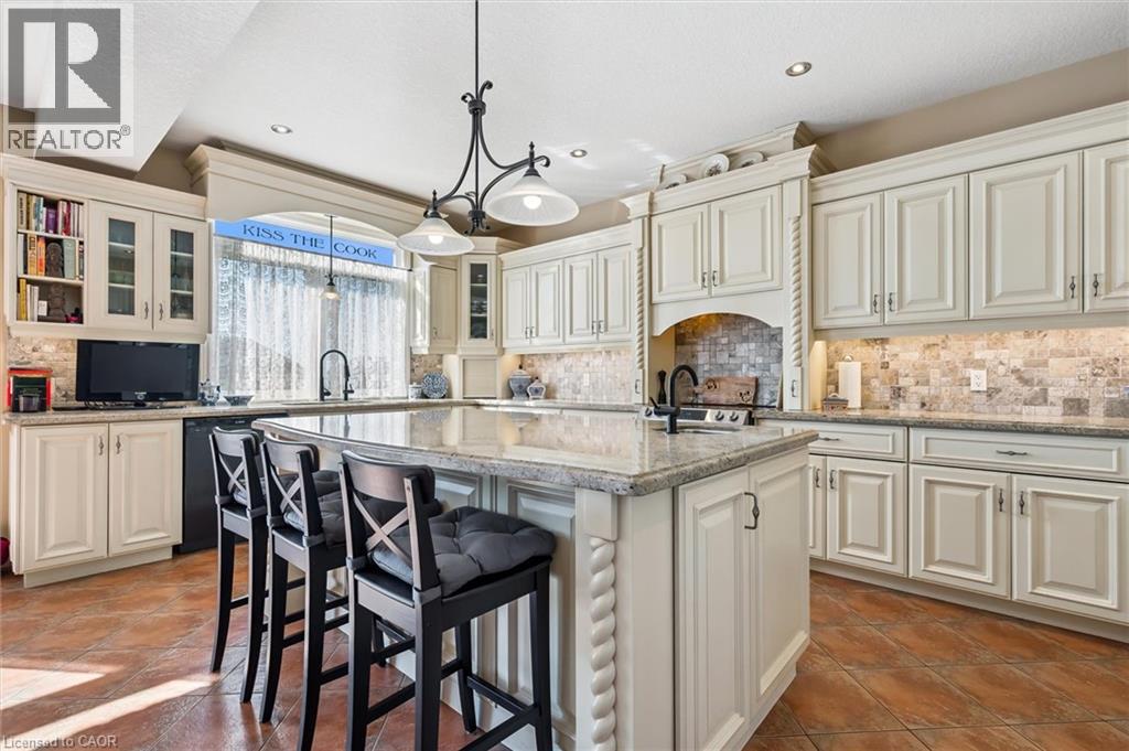 702 Springwater Place, Waterloo, Ontario  N2V 2S5 - Photo 13 - 40772751