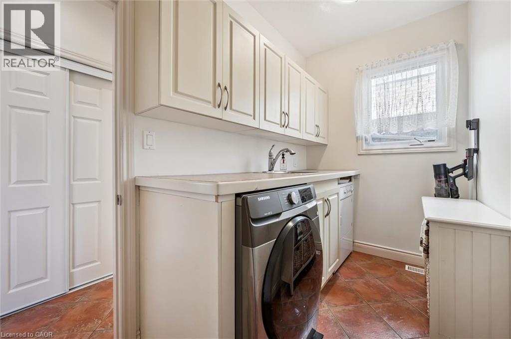 702 Springwater Place, Waterloo, Ontario  N2V 2S5 - Photo 19 - 40772751