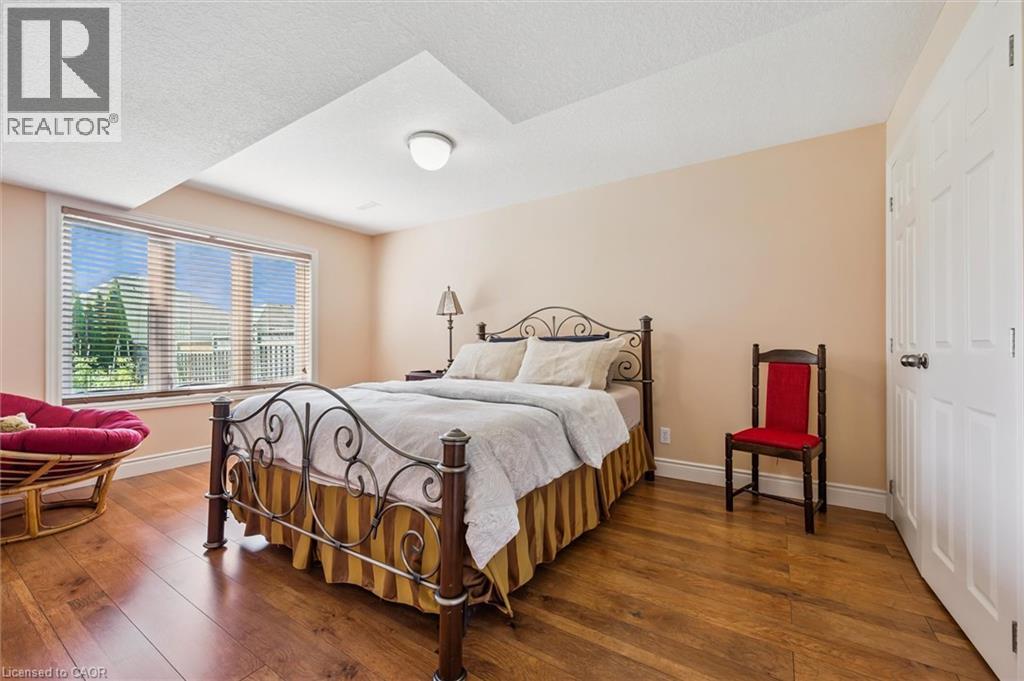 702 Springwater Place, Waterloo, Ontario  N2V 2S5 - Photo 35 - 40772751
