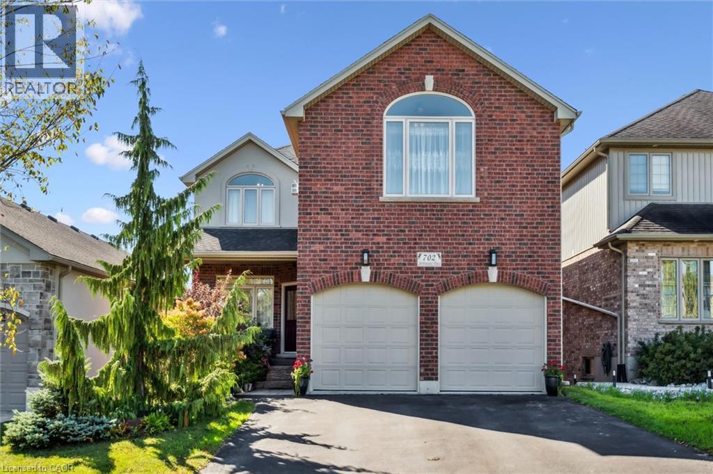 702 SPRINGWATER Place, Waterloo, Ontario