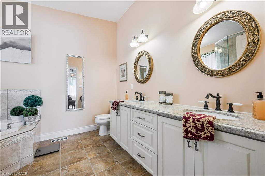 702 Springwater Place, Waterloo, Ontario  N2V 2S5 - Photo 30 - 40772751