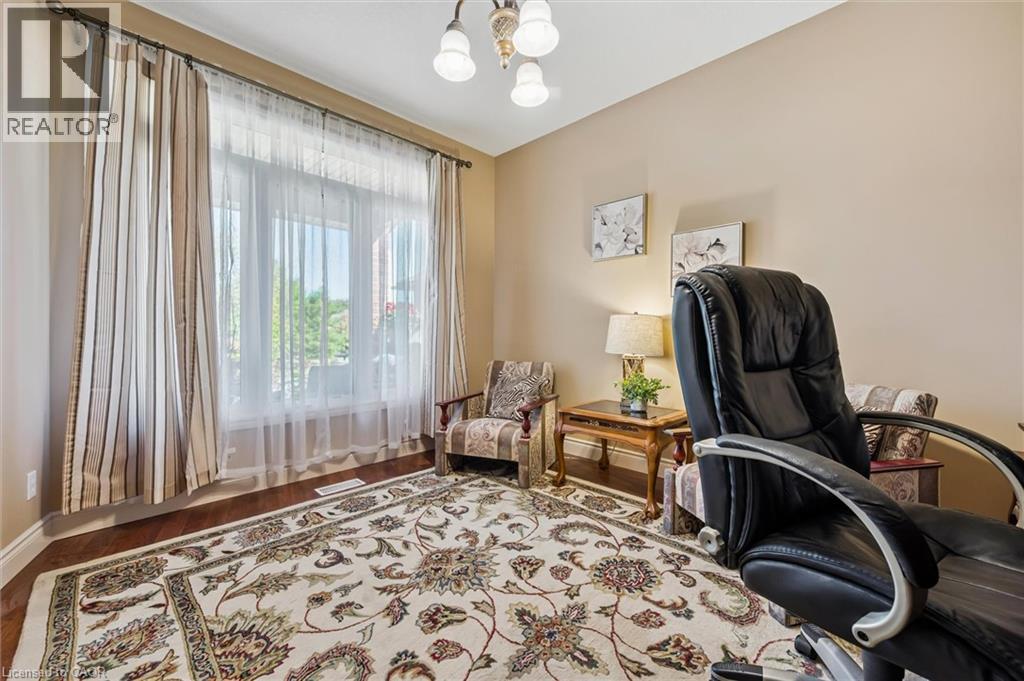 702 Springwater Place, Waterloo, Ontario  N2V 2S5 - Photo 6 - 40772751