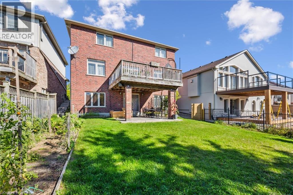 702 Springwater Place, Waterloo, Ontario  N2V 2S5 - Photo 40 - 40772751
