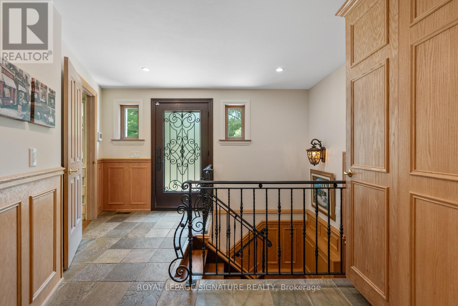 30 Kingswood Drive, King, Ontario  L7B 1K8 - Photo 29 - N12432099