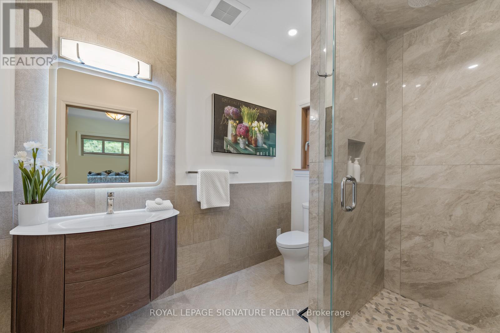30 Kingswood Drive, King, Ontario  L7B 1K8 - Photo 24 - N12432099