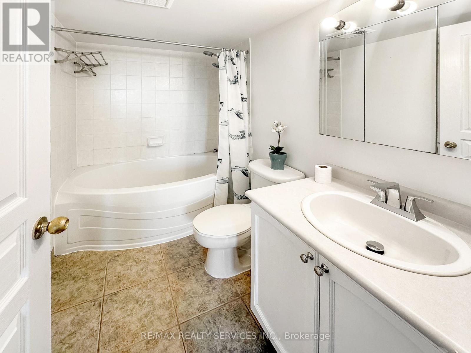 505 - 2545 Erin Centre Boulevard, Mississauga, Ontario  L5M 6Z9 - Photo 12 - W12409756