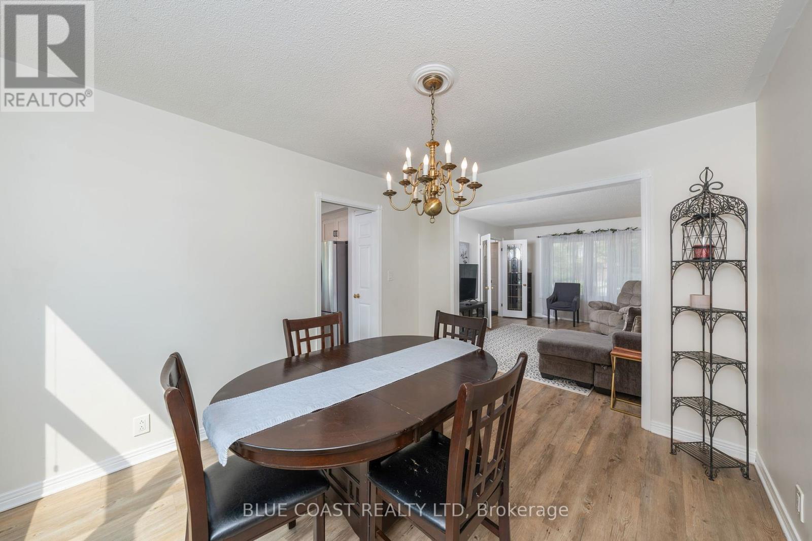 637 O'dell Street, Sarnia, Ontario  N7V 4H7 - Photo 15 - X12434197