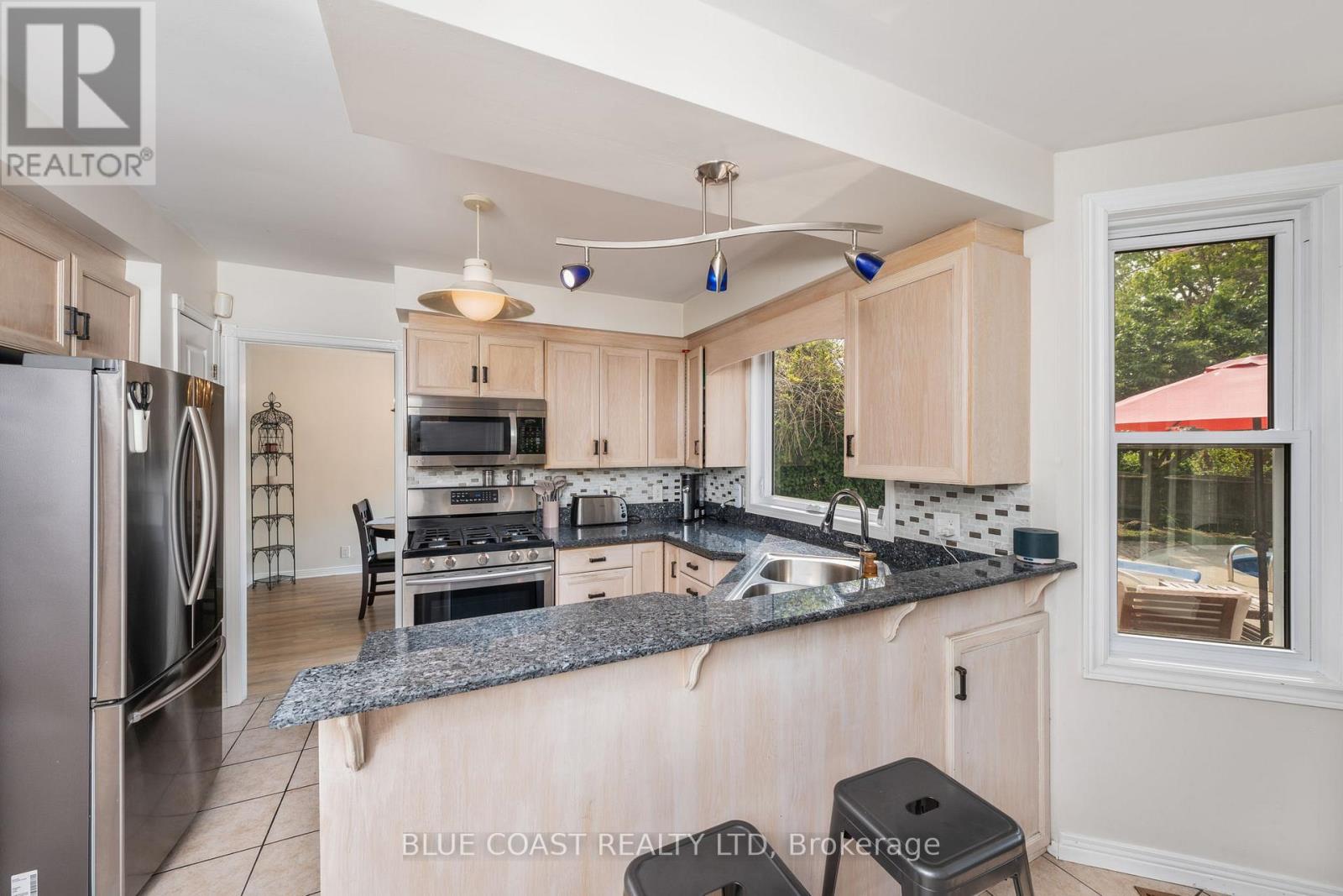 637 O'dell Street, Sarnia, Ontario  N7V 4H7 - Photo 20 - X12434197