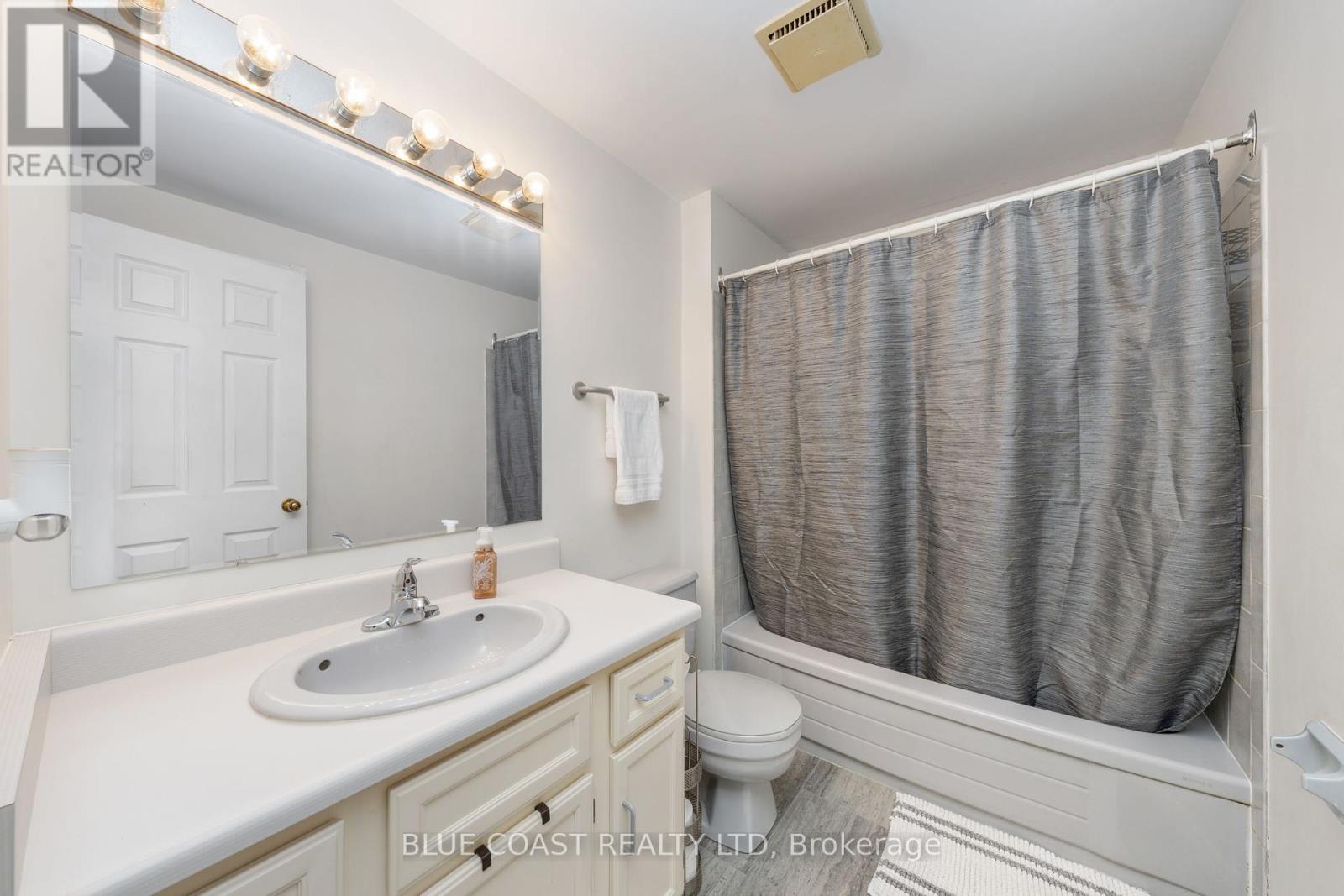637 O'dell Street, Sarnia, Ontario  N7V 4H7 - Photo 41 - X12434197