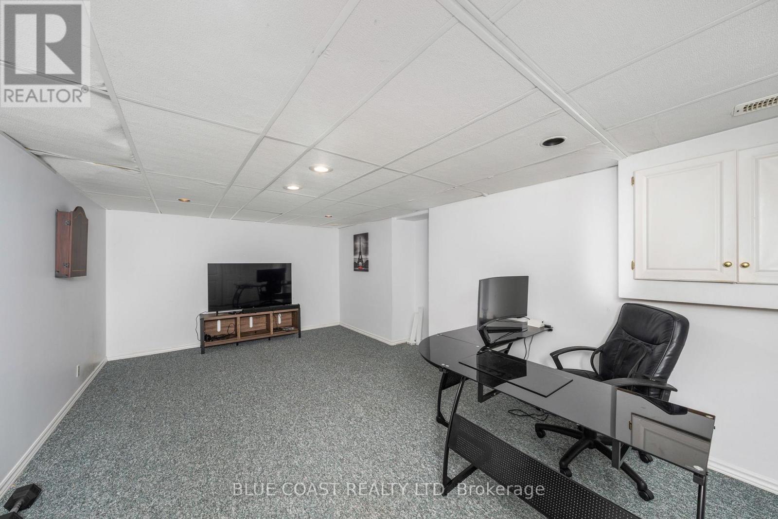 637 O'dell Street, Sarnia, Ontario  N7V 4H7 - Photo 44 - X12434197