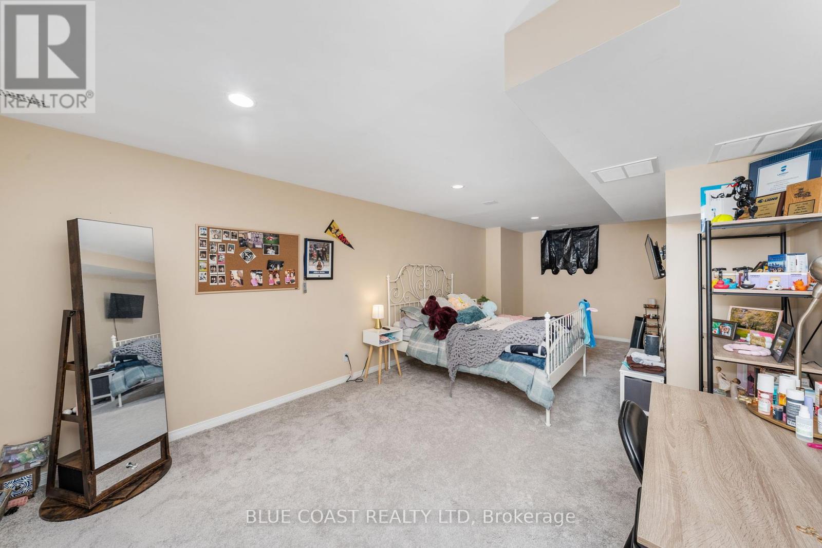637 O'dell Street, Sarnia, Ontario  N7V 4H7 - Photo 46 - X12434197