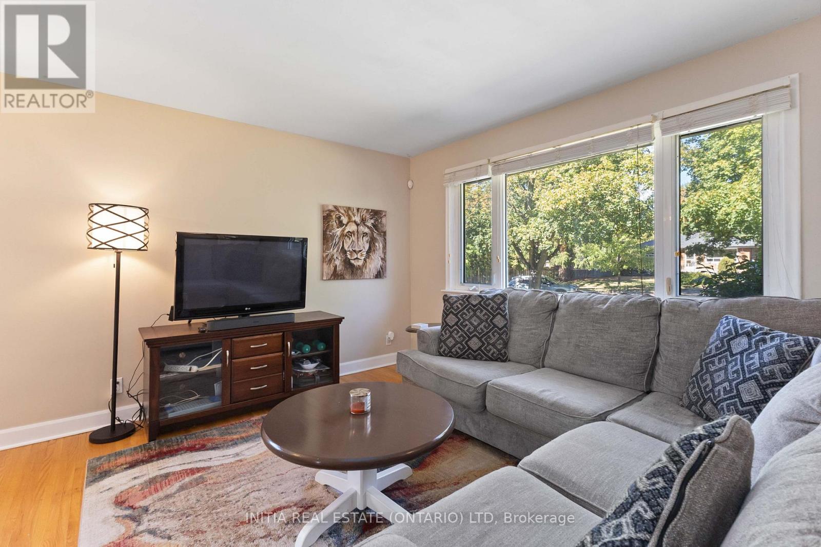 1803 Whitehall Drive, London East, Ontario  N5W 1Z2 - Photo 11 - X12434230