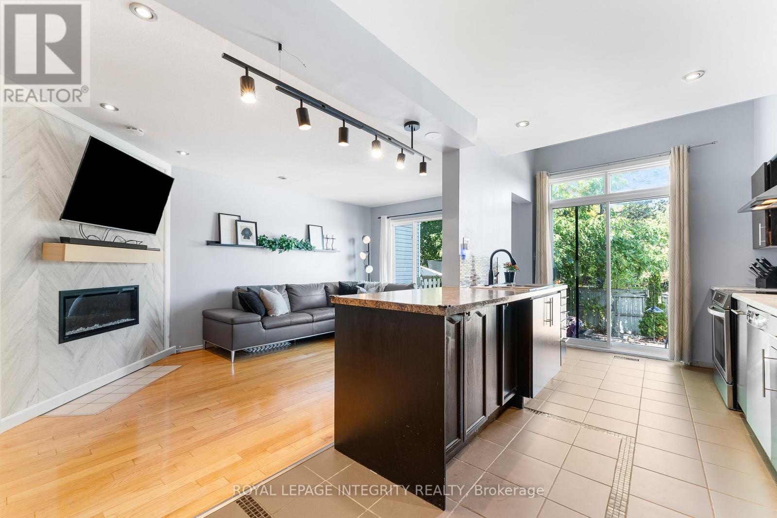 5 Banchory Crescent, Ottawa, Ontario  K2K 2V4 - Photo 13 - X12434292