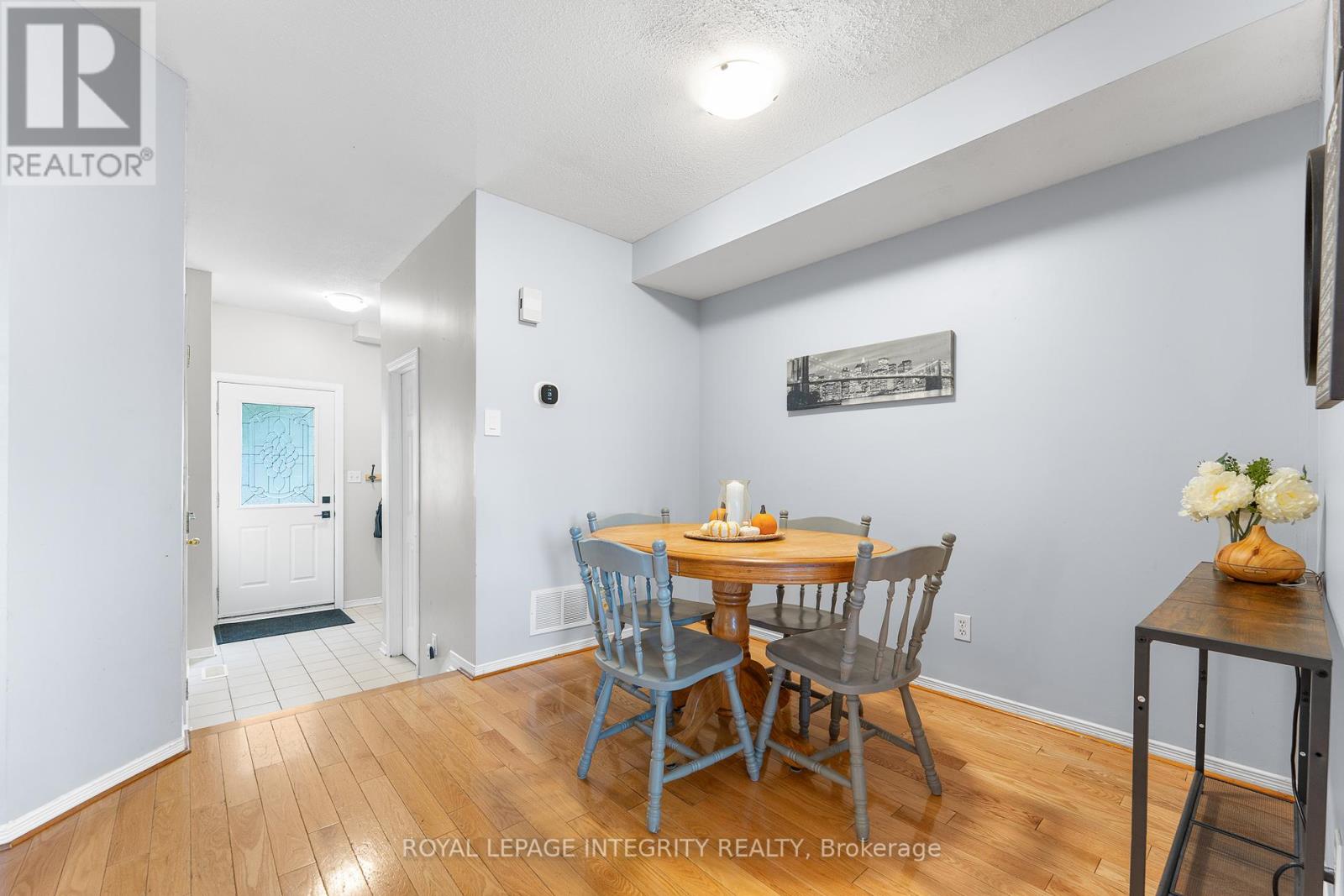 5 Banchory Crescent, Ottawa, Ontario  K2K 2V4 - Photo 6 - X12434292