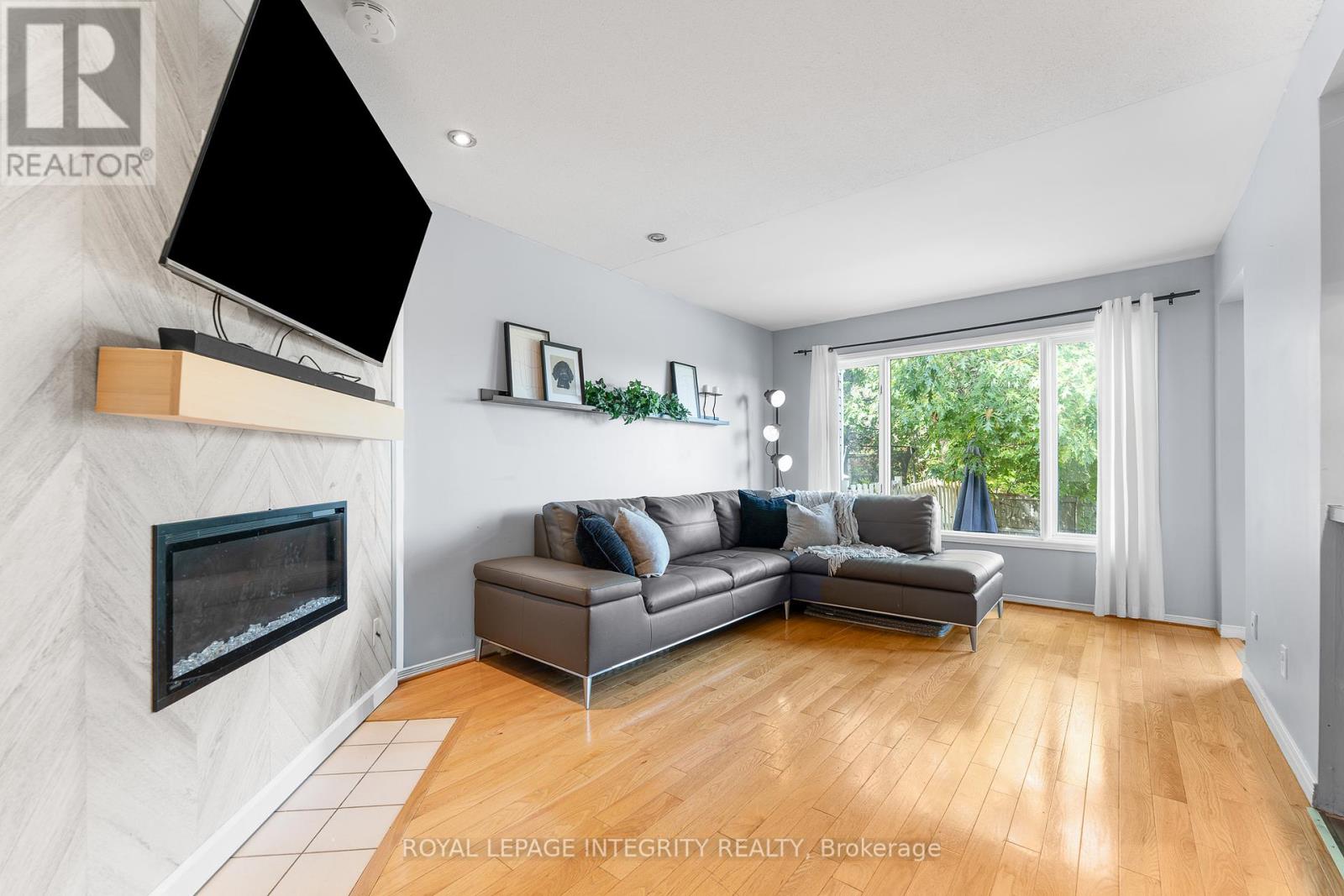 5 Banchory Crescent, Ottawa, Ontario  K2K 2V4 - Photo 8 - X12434292