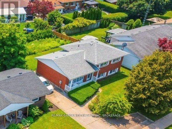 230 Lakeshore Road, St. Catharines (Vine/linwell), Ontario  L2M 1R5 - Photo 3 - X12434258