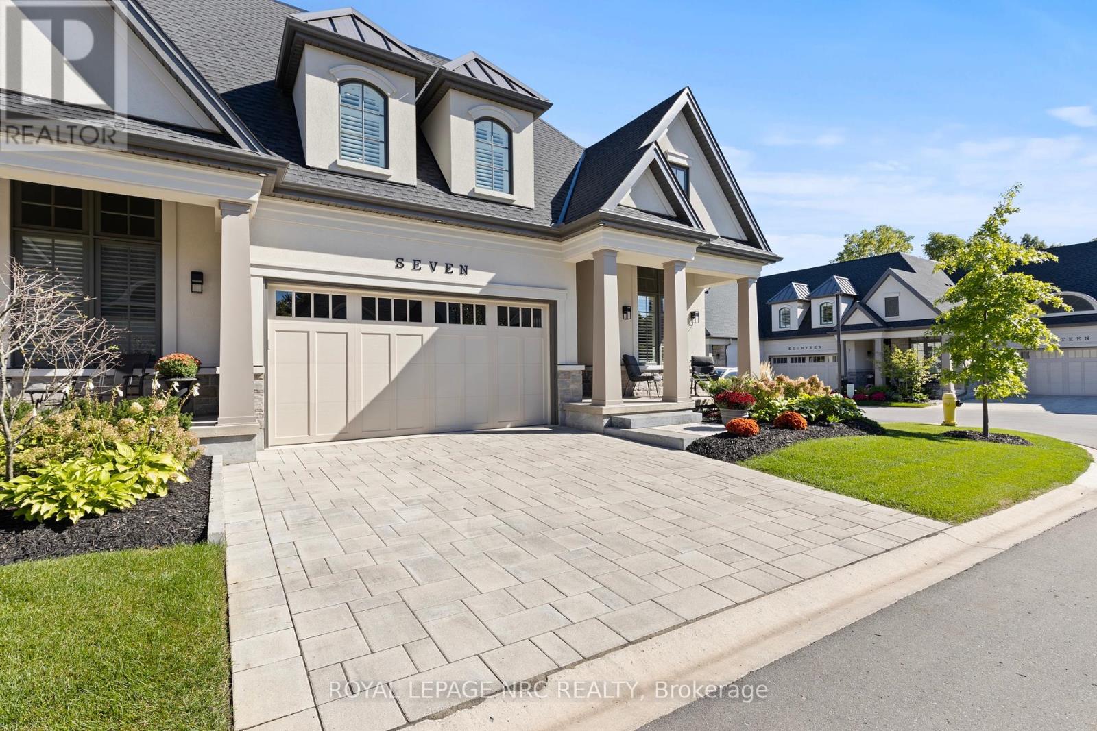 7 - 190 Canboro Road, Pelham (Fonthill), Ontario  L0S 1M0 - Photo 2 - X12434276