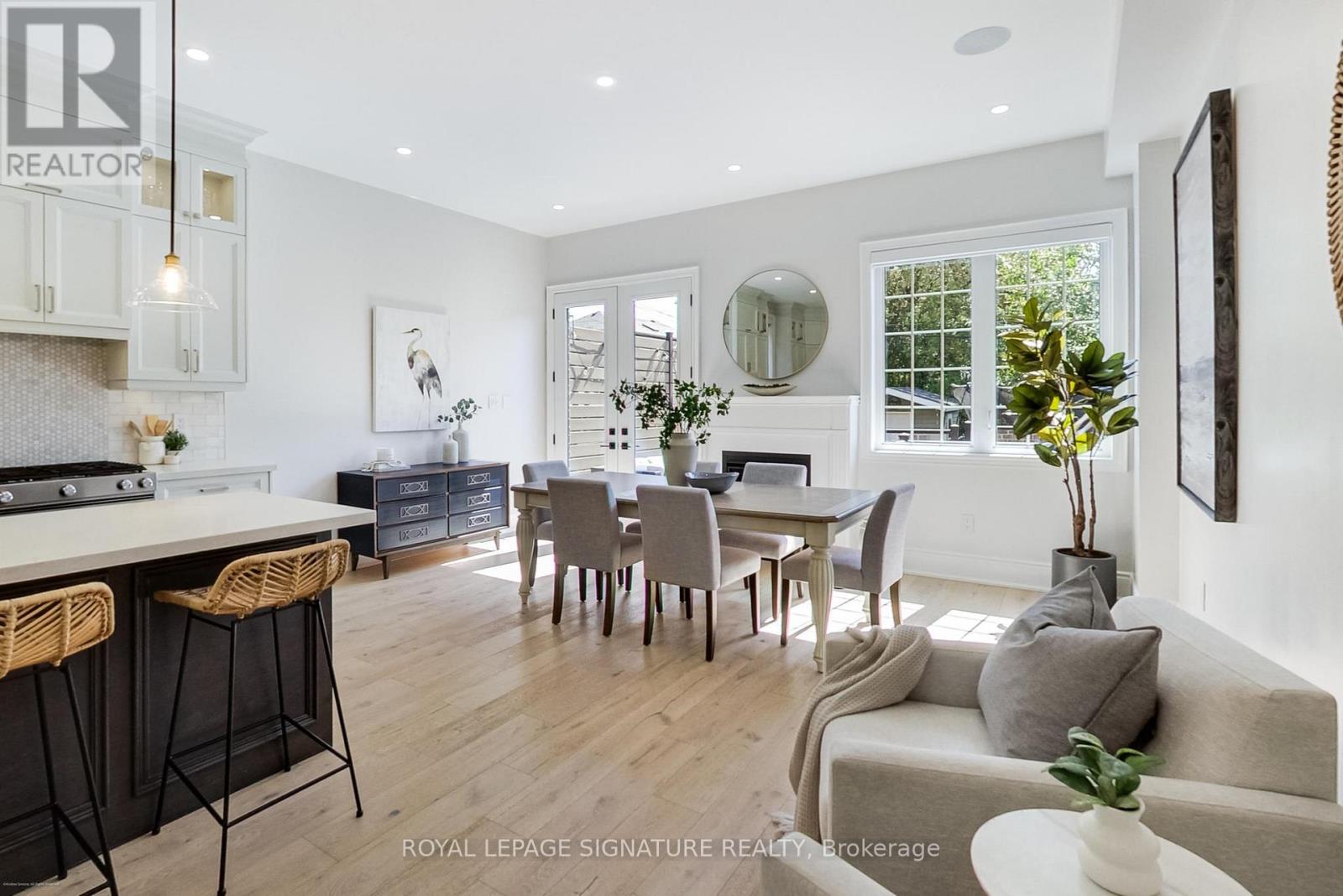 15a Owen Drive, Toronto, Ontario  M8W 1W8 - Photo 14 - W12407002