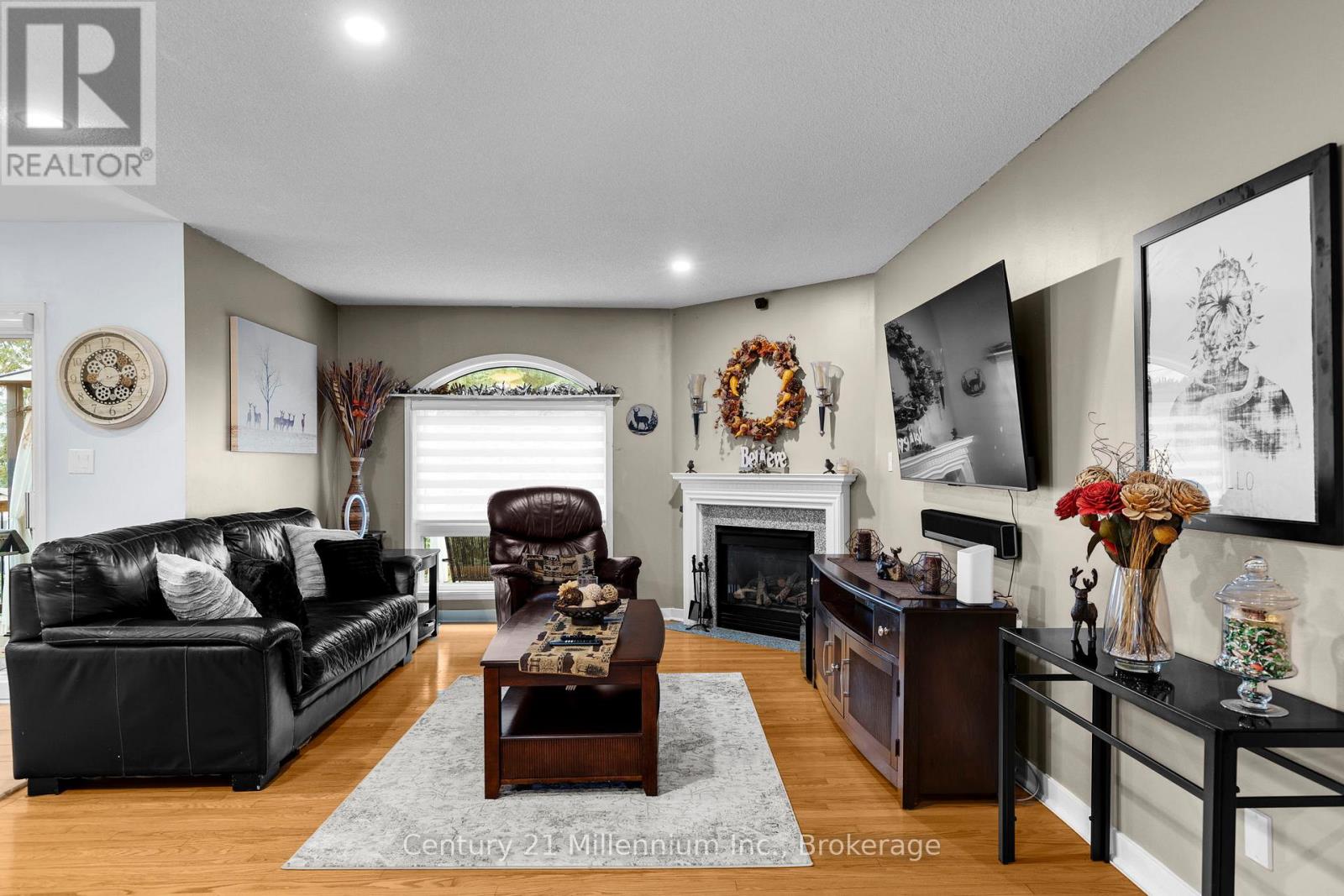 26 Regina Boulevard, Wasaga Beach, Ontario  L9Z 1H7 - Photo 21 - S12434246