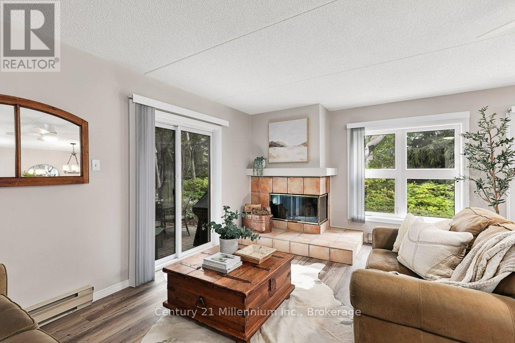 24 - 409 Mariners Way, Collingwood, Ontario  L9Y 5C7 - Photo 3 - S12434285