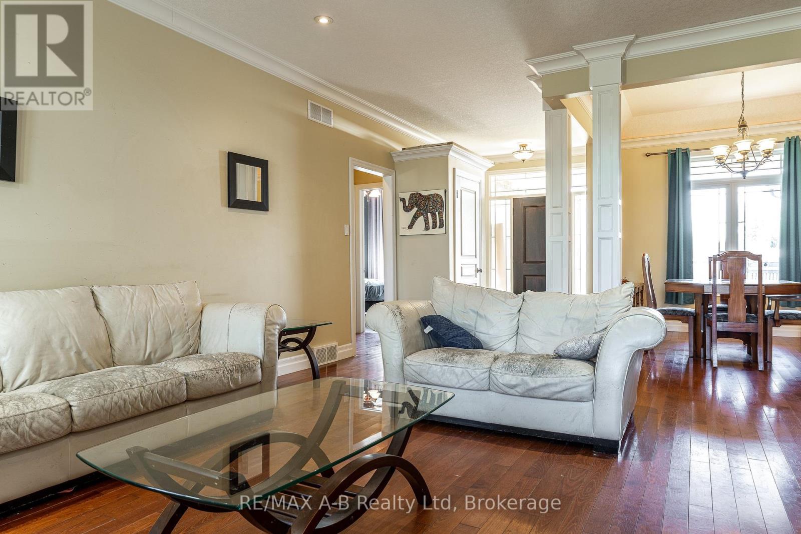 77 Millson Crescent, St. Marys, Ontario  N4X 1A0 - Photo 14 - X12434281