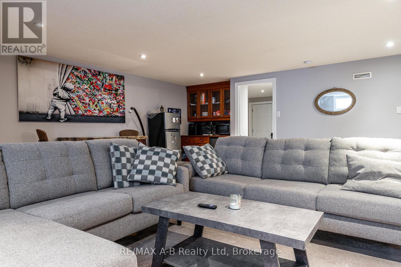 77 Millson Crescent, St. Marys, Ontario  N4X 1A0 - Photo 34 - X12434281
