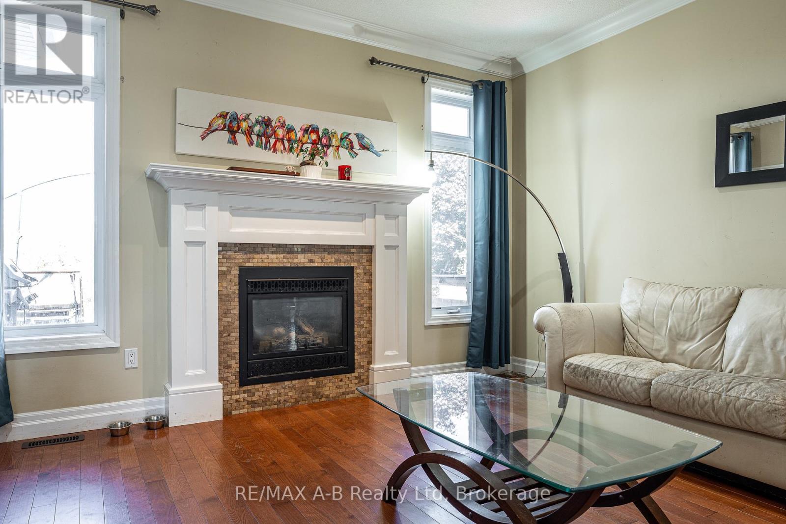 77 Millson Crescent, St. Marys, Ontario  N4X 1A0 - Photo 13 - X12434281