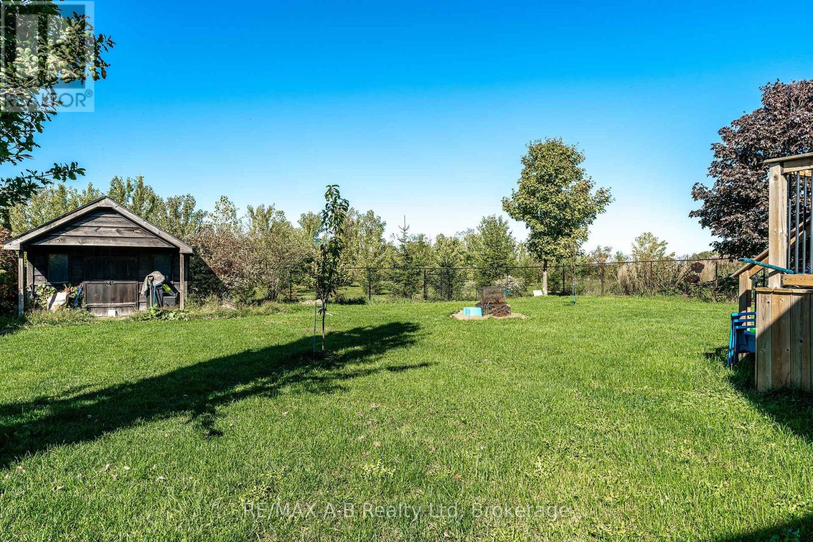77 Millson Crescent, St. Marys, Ontario  N4X 1A0 - Photo 44 - X12434281