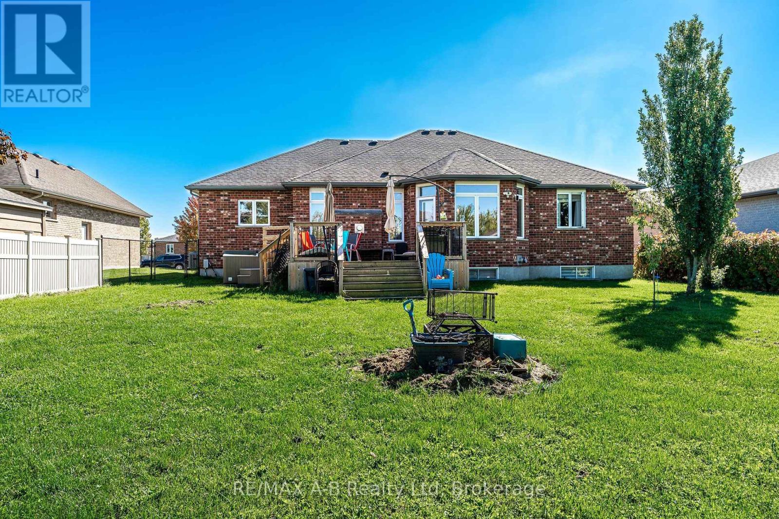 77 Millson Crescent, St. Marys, Ontario  N4X 1A0 - Photo 42 - X12434281