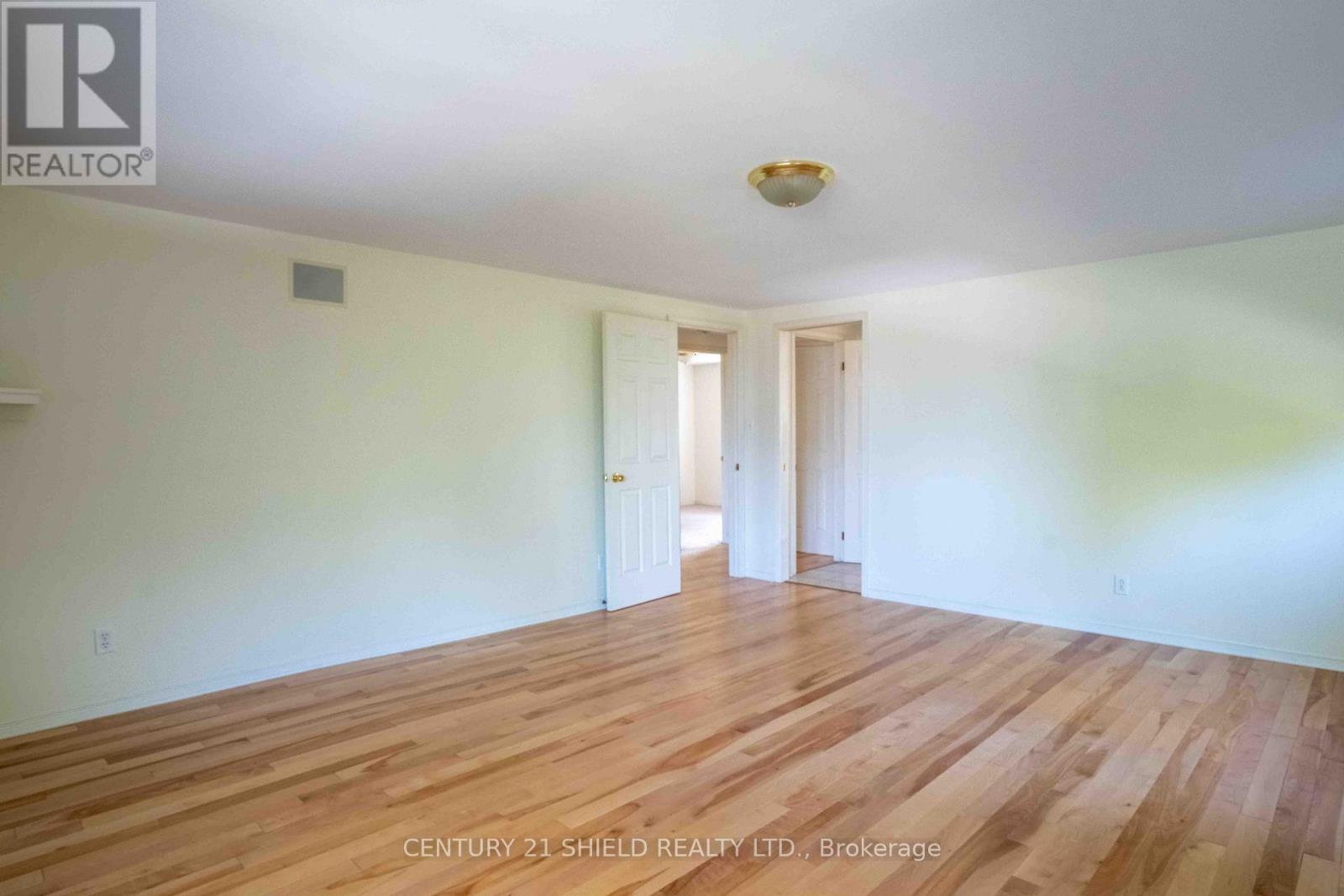 315 Eleventh Street E, Cornwall, Ontario  K6H 2Y6 - Photo 24 - X12434229