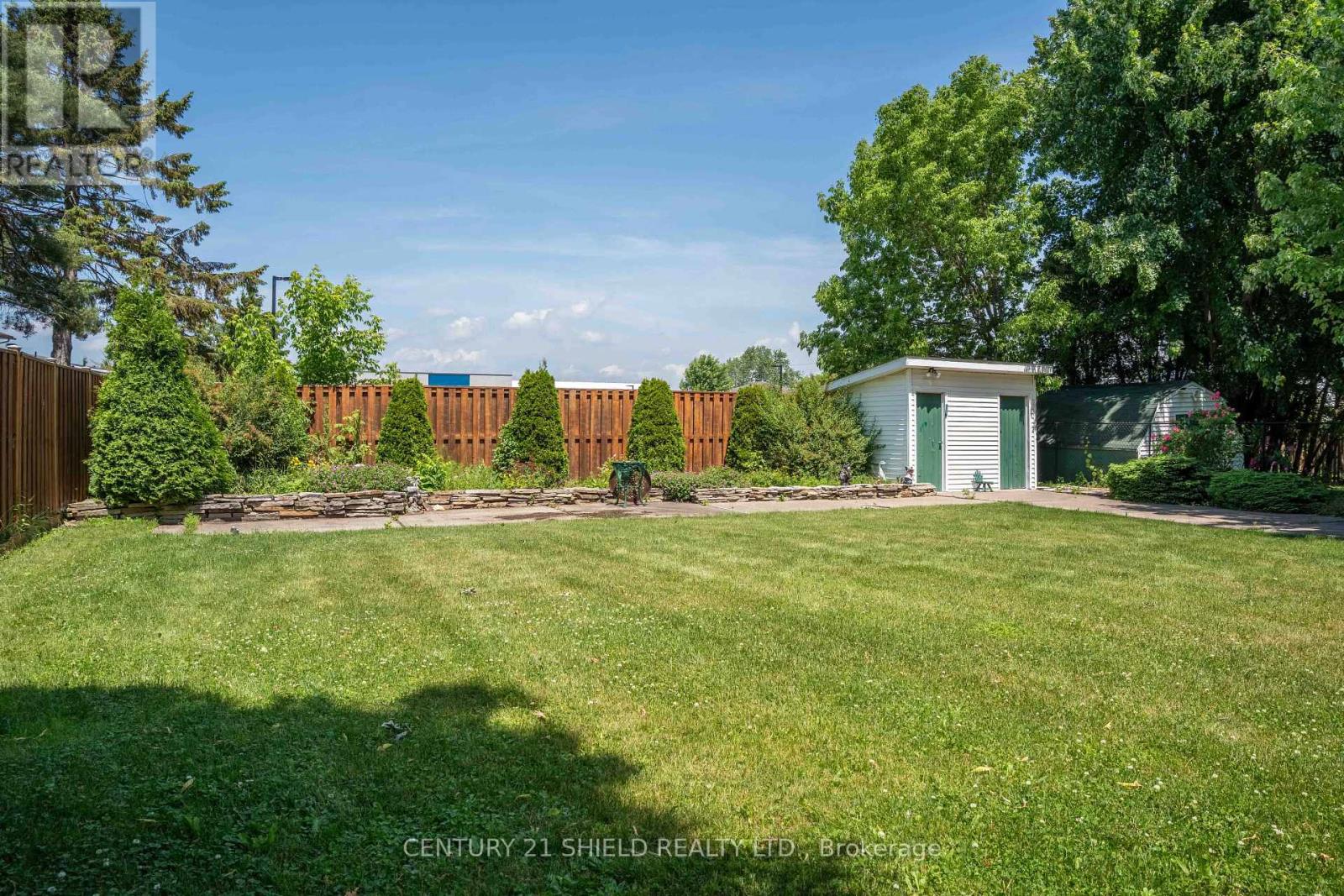 315 Eleventh Street E, Cornwall, Ontario  K6H 2Y6 - Photo 35 - X12434229