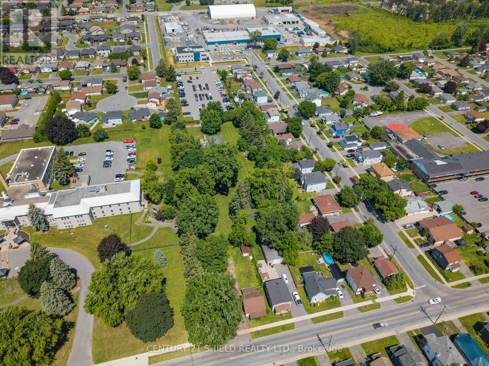 315 Eleventh Street E, Cornwall, Ontario  K6H 2Y6 - Photo 6 - X12434229