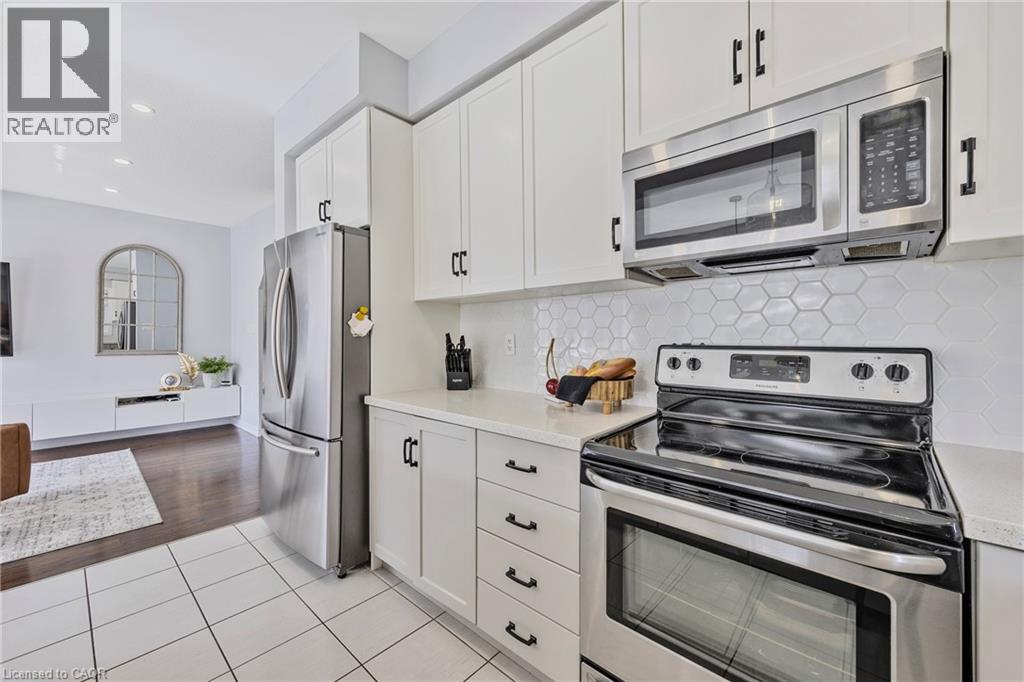 209 Echovalley Drive, Stoney Creek, Ontario  L8J 0H1 - Photo 13 - 40774692