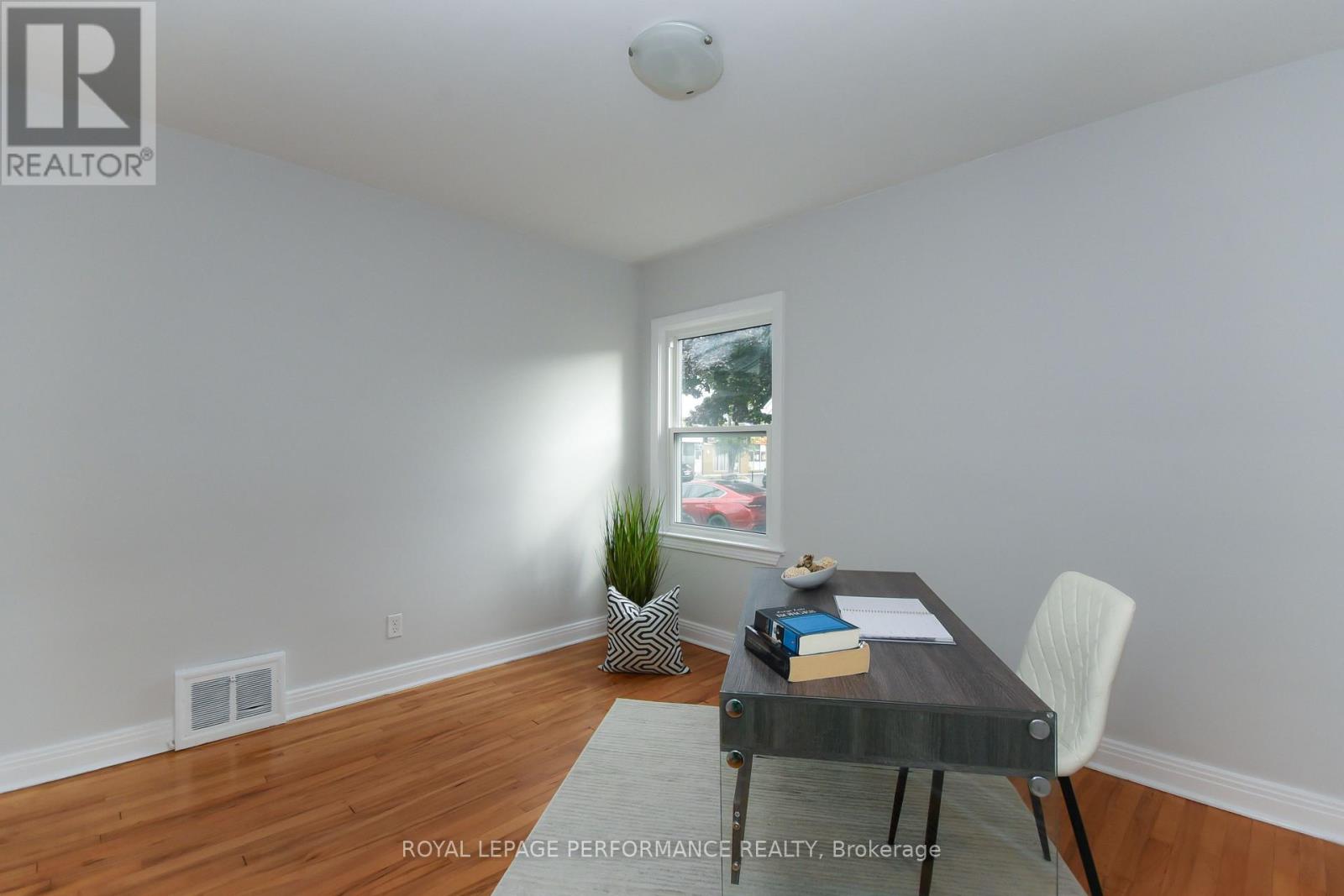 274 Queen Mary Street, Ottawa, Ontario  K1K 1X2 - Photo 20 - X12434280