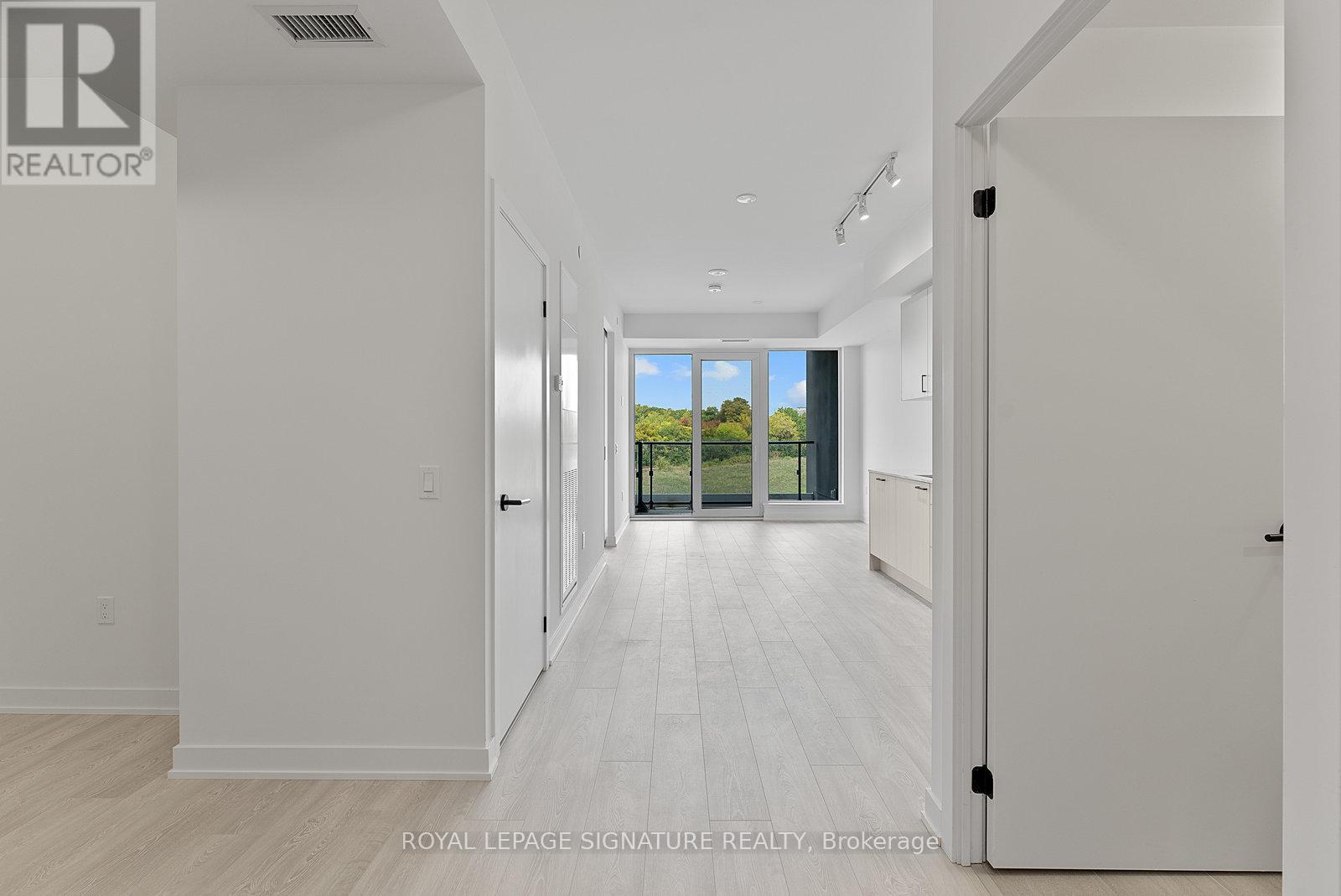 311 - 1 Kyle Lowry Road, Toronto, Ontario  M3C 0S6 - Photo 2 - C12434081