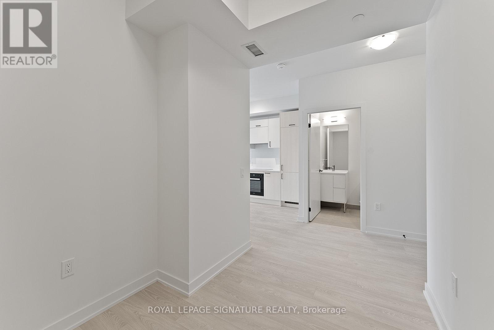 311 - 1 Kyle Lowry Road, Toronto, Ontario  M3C 0S6 - Photo 5 - C12434081