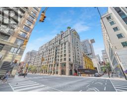 812 - 168 SIMCOE STREET, Toronto, Ontario