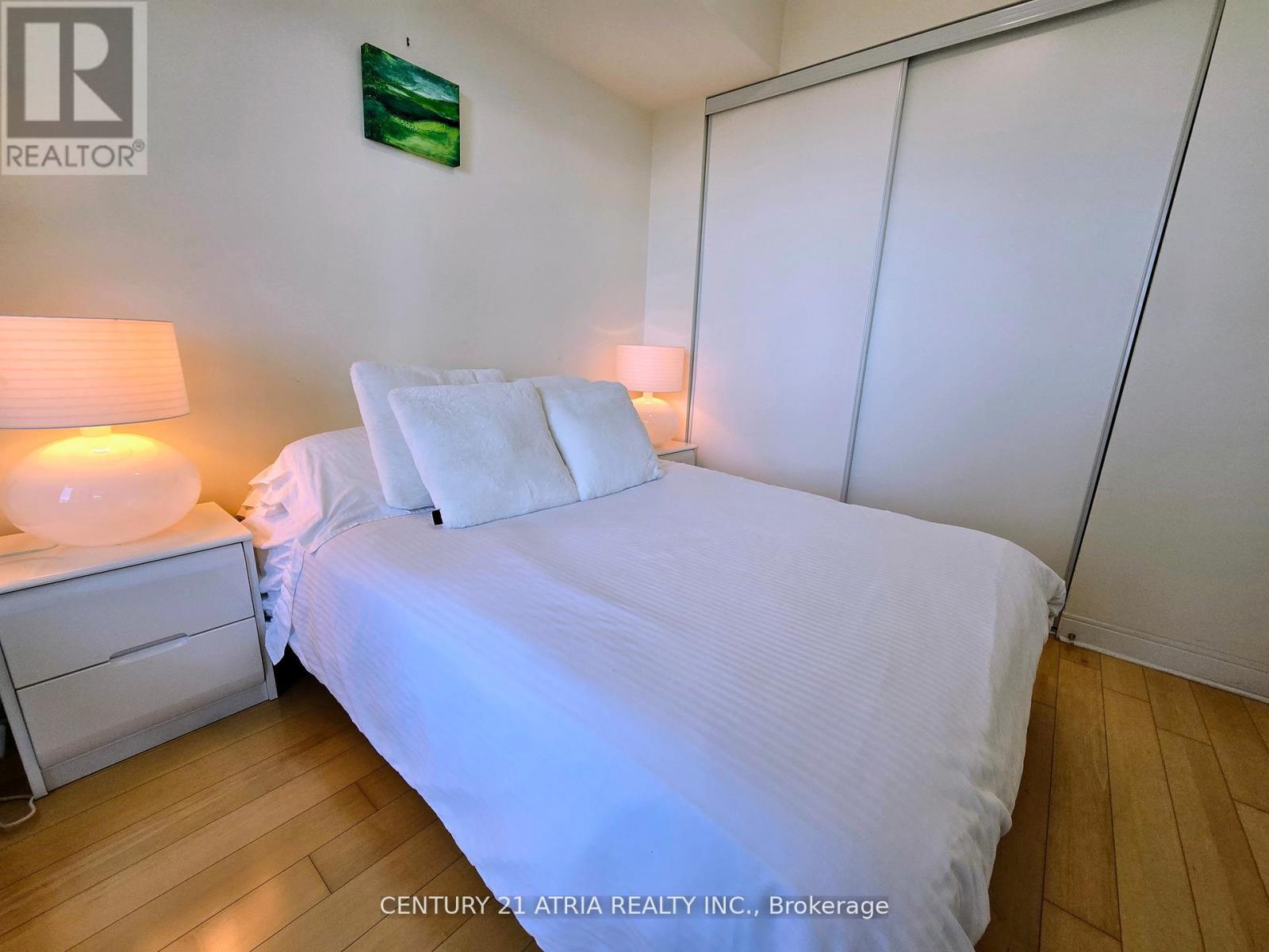 3103 - 18 Yorkville Avenue, Toronto, Ontario  M4W 3Y8 - Photo 10 - C12434175