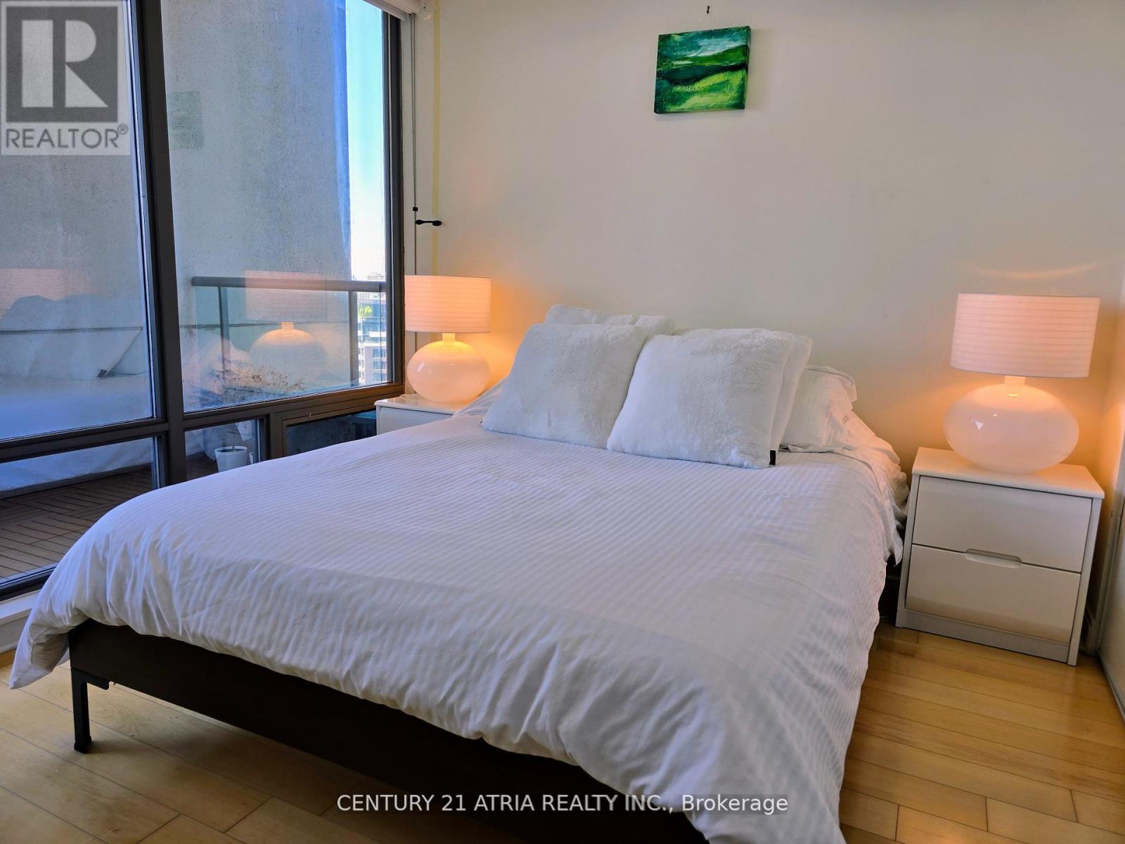 3103 - 18 Yorkville Avenue, Toronto, Ontario  M4W 3Y8 - Photo 11 - C12434175
