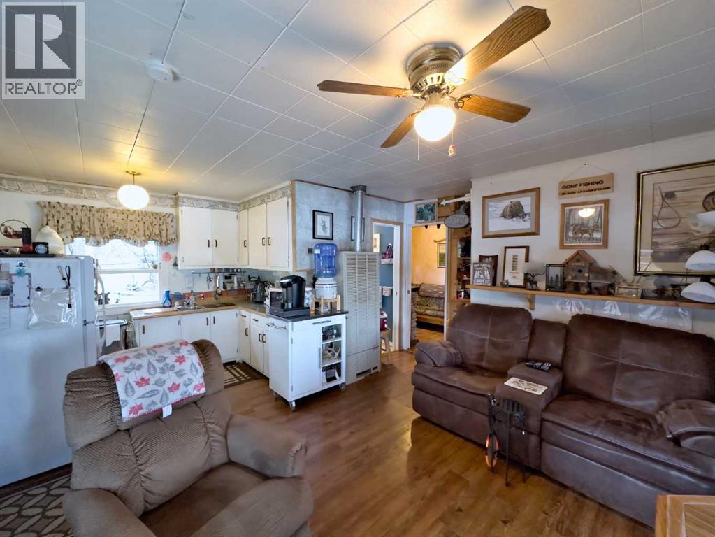 12 Lee Lake Road, Rural Pincher Creek No. 9, Alberta  T0K 1W0 - Photo 16 - A2215237