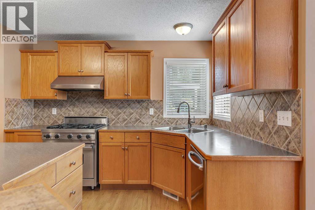 150 Harvest Oak View Ne, Calgary, Alberta  T3K 4Z6 - Photo 21 - A2251498