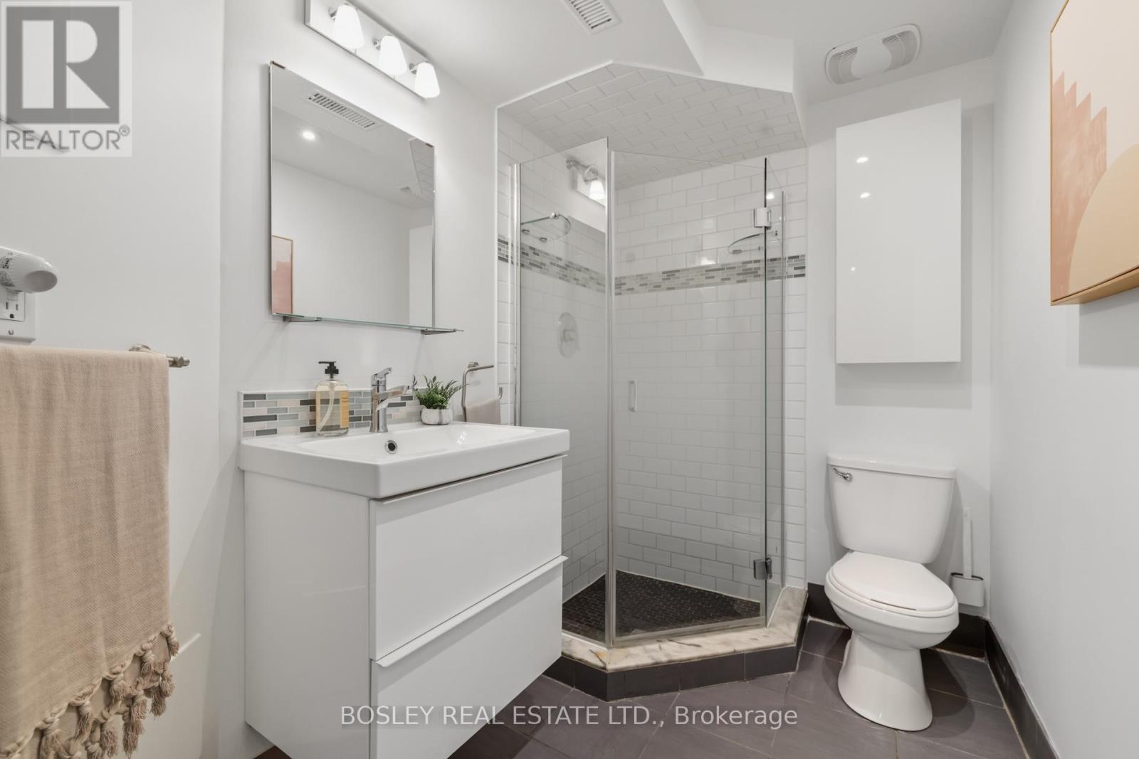 90 Withrow Avenue, Toronto, Ontario  M4K 1C9 - Photo 23 - E12434061