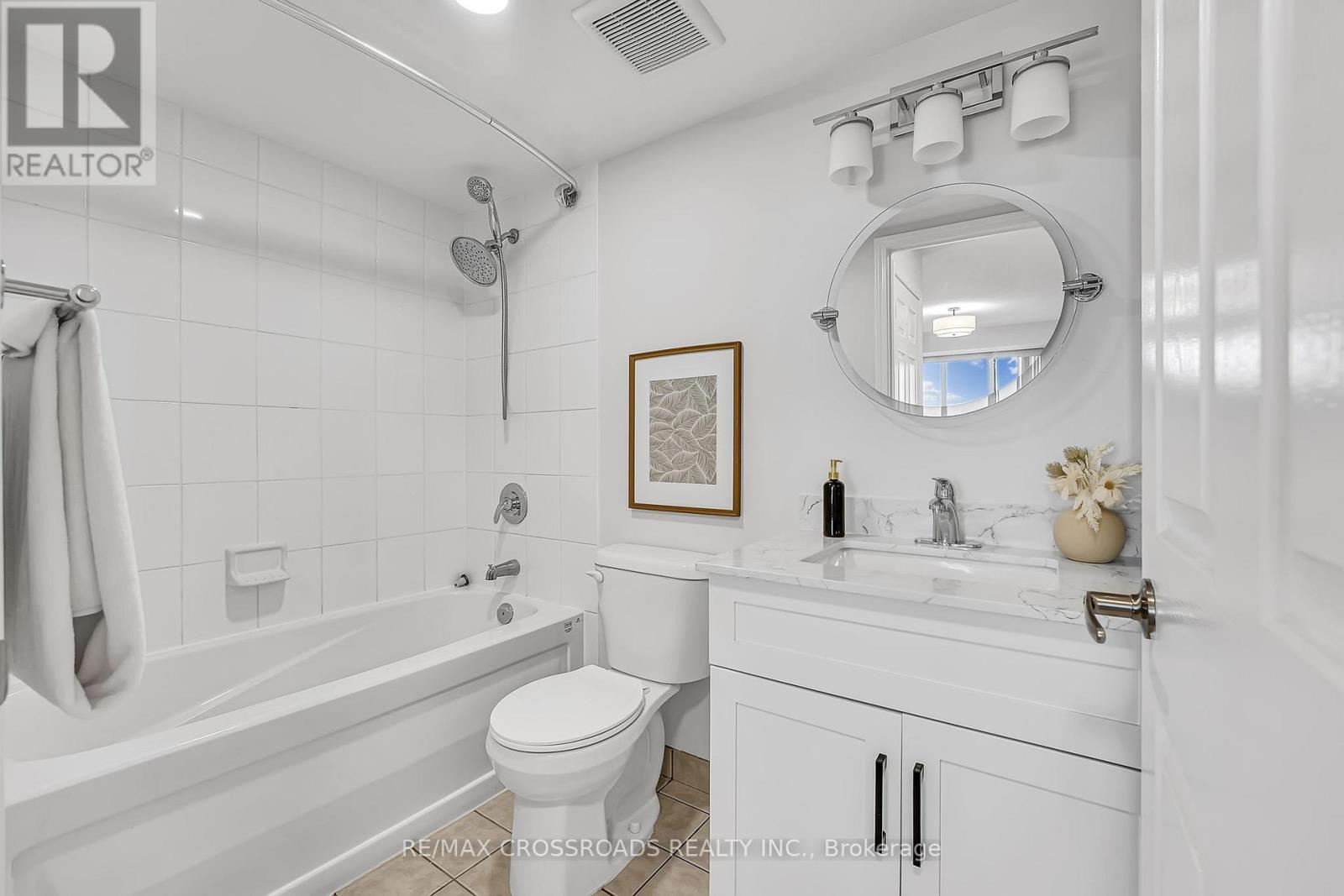 1307 - 8 Mondeo Drive, Toronto, Ontario  M1P 5C7 - Photo 21 - E12434068