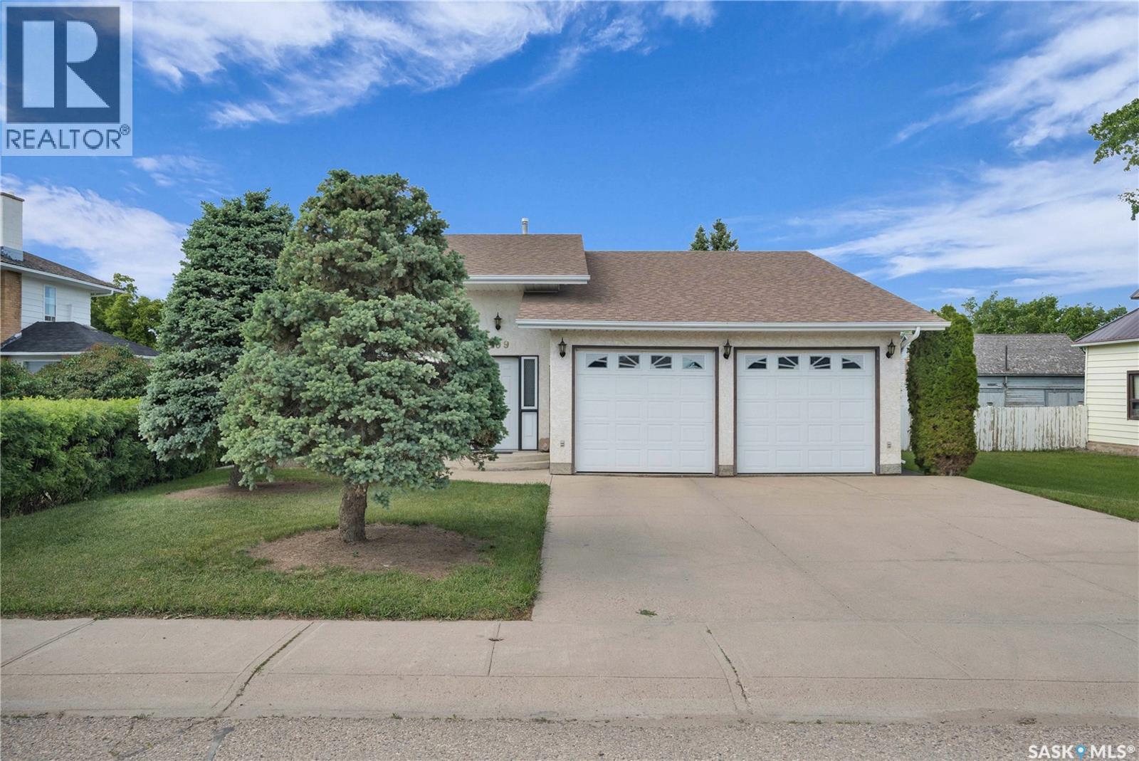 109 1st Avenue E, Gravelbourg, Saskatchewan  S0H 1X0 - Photo 5 - SK019363