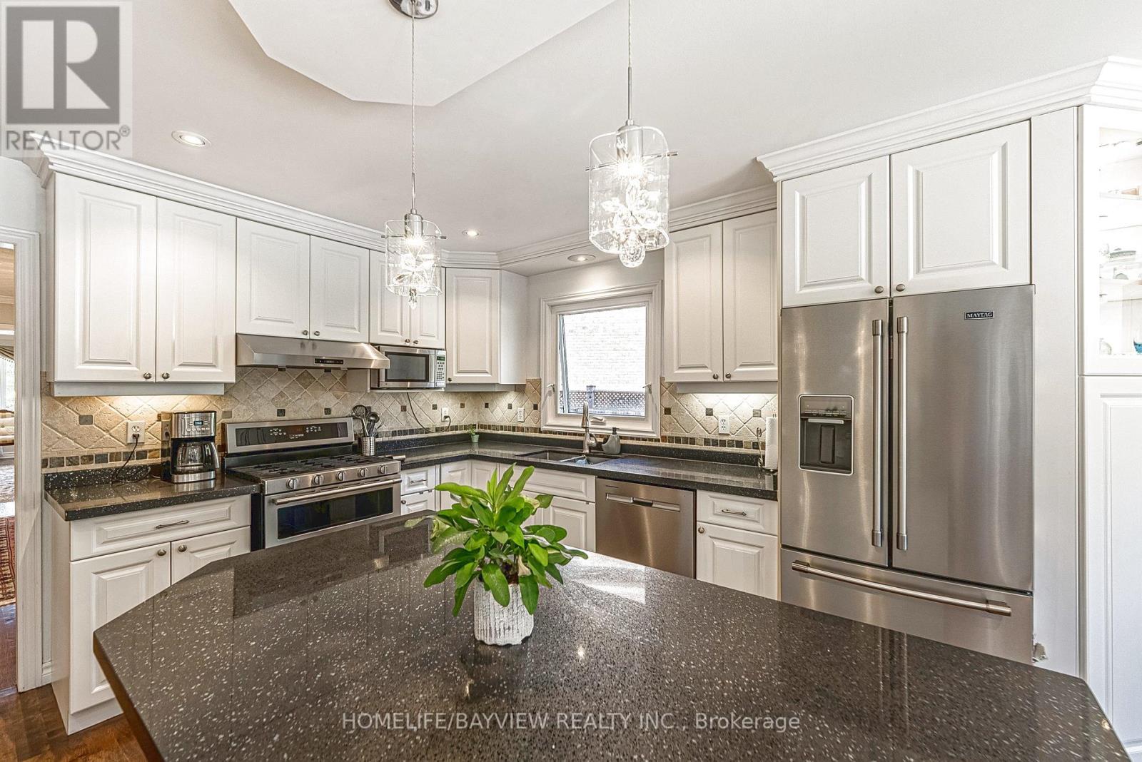 11 Cantex Court, Richmond Hill, Ontario  L4S 1B1 - Photo 25 - N12434057