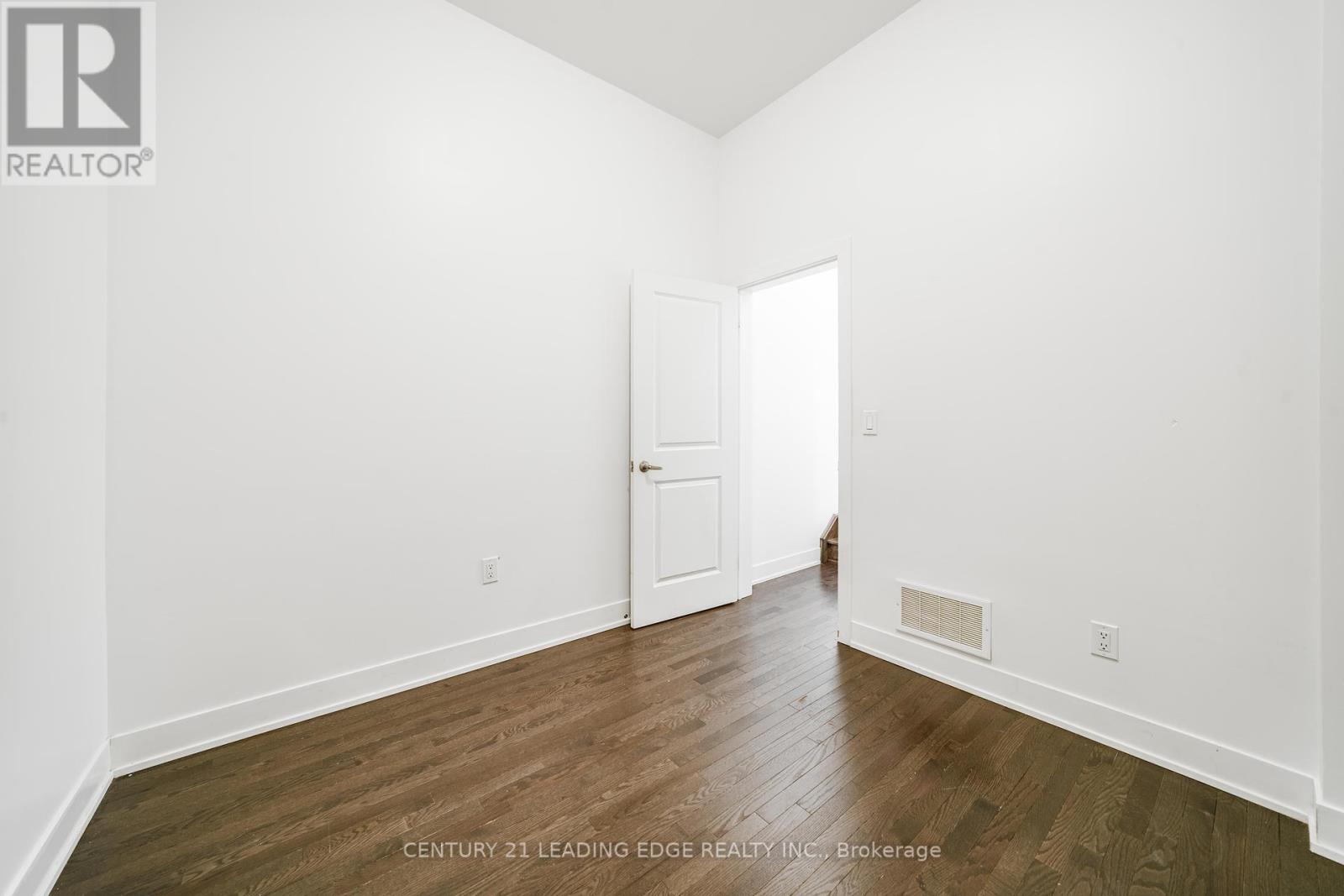 77 Kentledge Avenue, East Gwillimbury, Ontario  L9N 0V9 - Photo 13 - N12434073