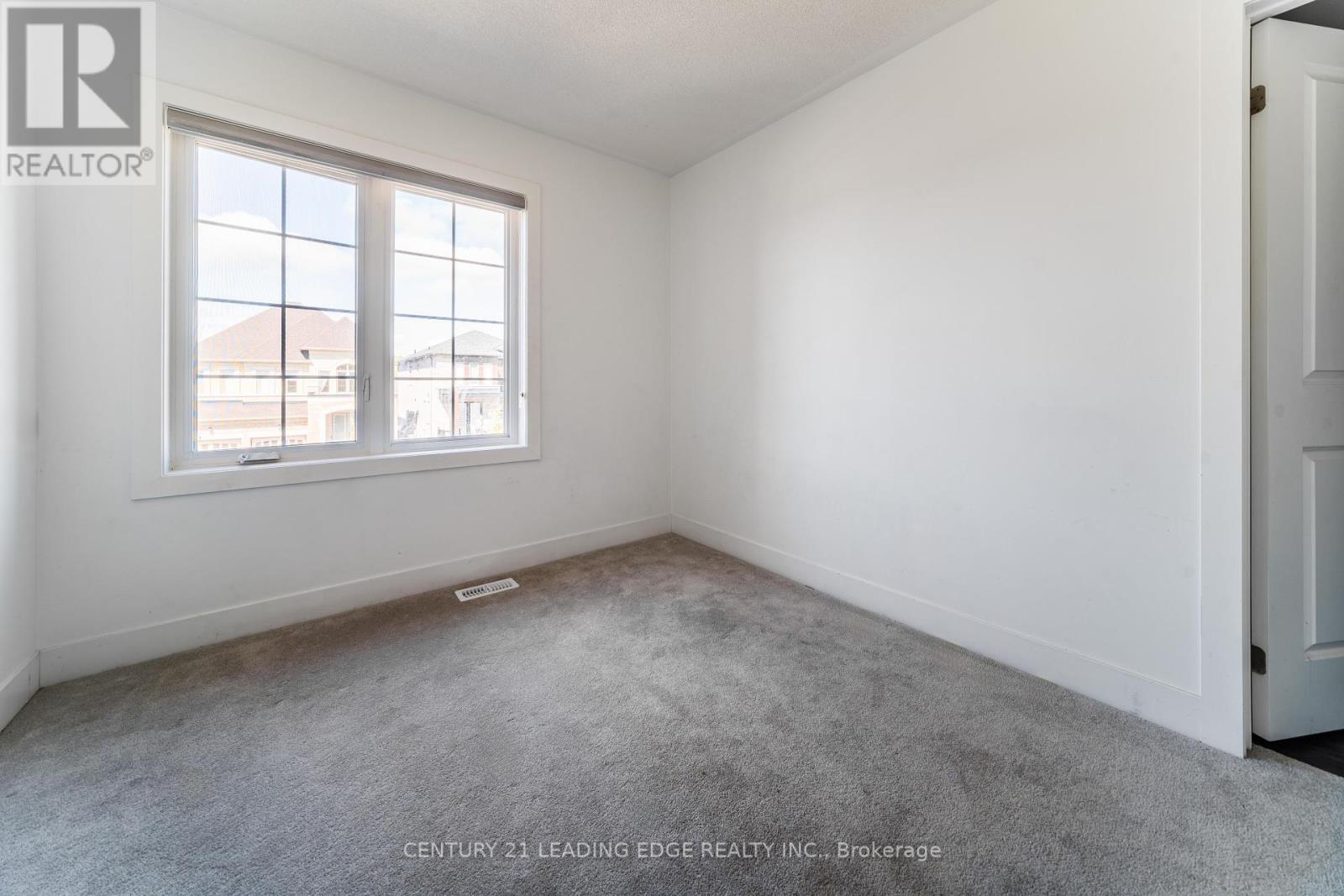 77 Kentledge Avenue, East Gwillimbury, Ontario  L9N 0V9 - Photo 18 - N12434073