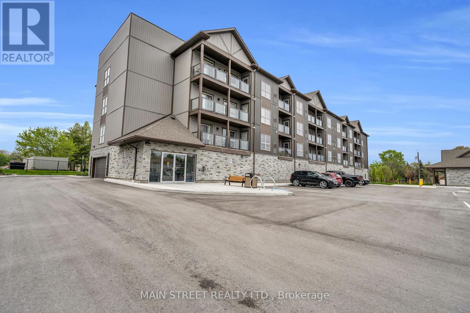 409 - 110 GREW BOULEVARD, Georgina, Ontario