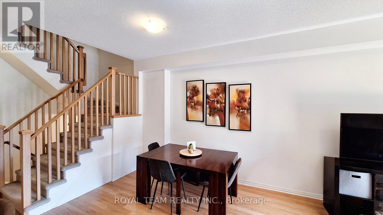 124 Bravo Lane, Newmarket, Ontario  L3X 0L2 - Photo 11 - N12434098
